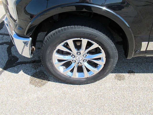 Used 2015 Ford F150 King Ranch w/ Equipment Group 601A Luxury image 9