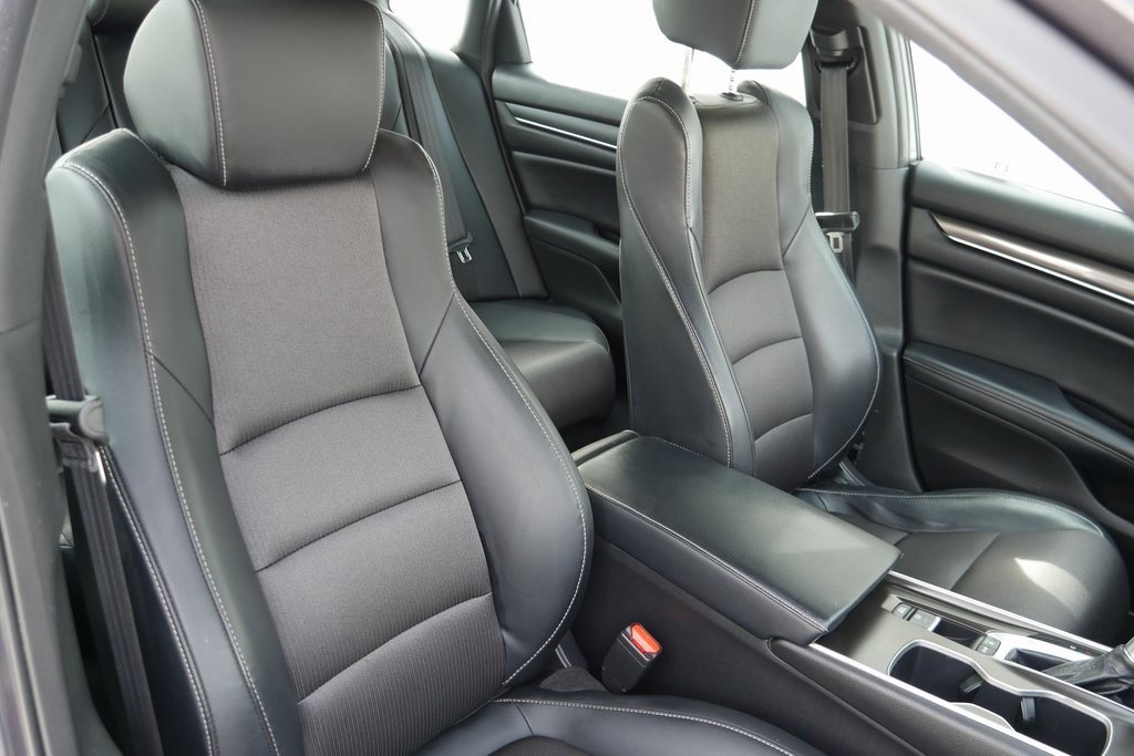 Used 2018 Honda Accord Sport image 23