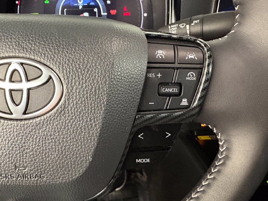 Used 2026 Toyota Camry SE AWD/4WD image 23