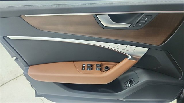 Used 2025 Audi A6 2.0T Premium image 34