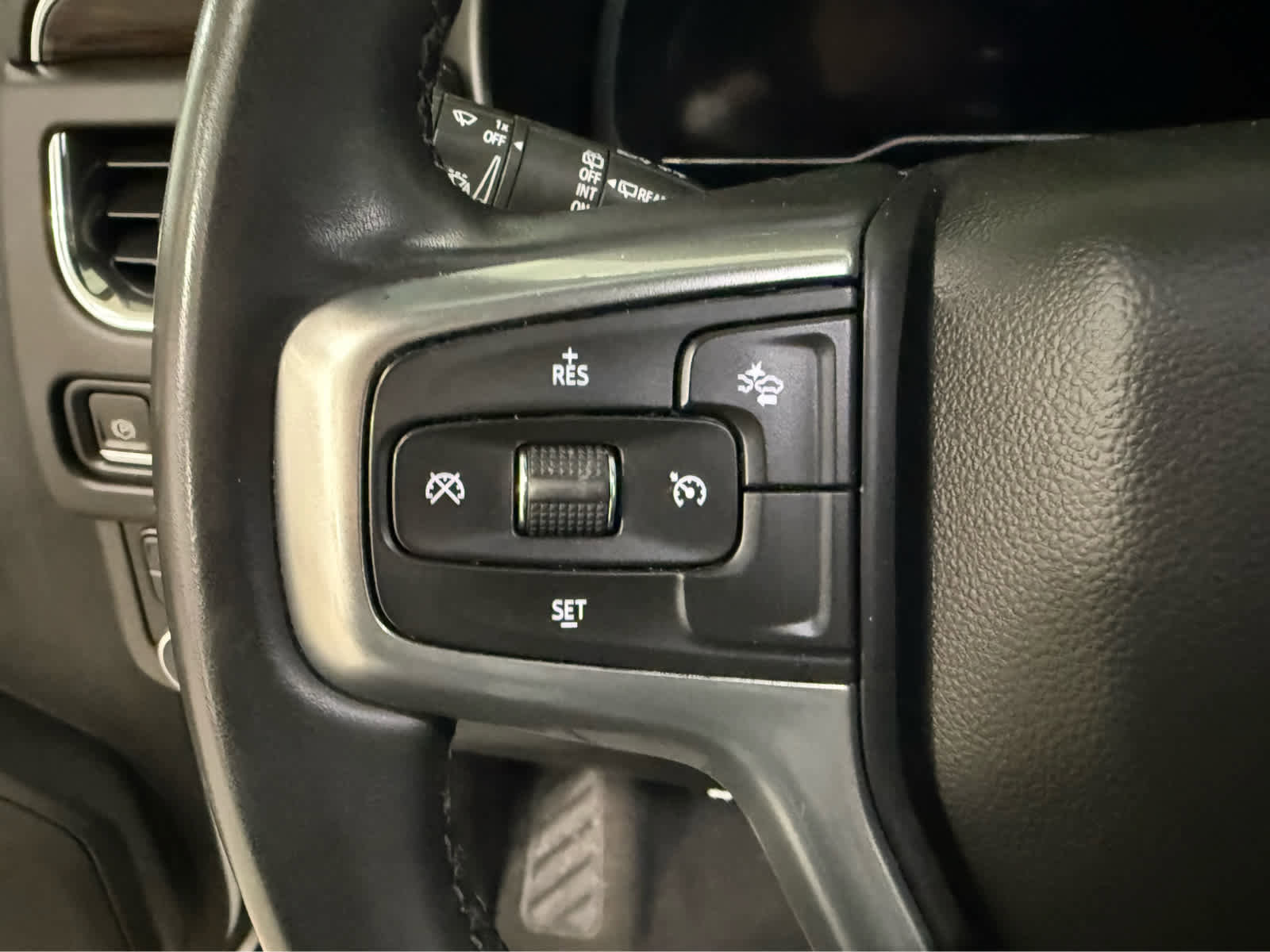 Certified 2023 Chevrolet Tahoe LT AWD/4WD image 19