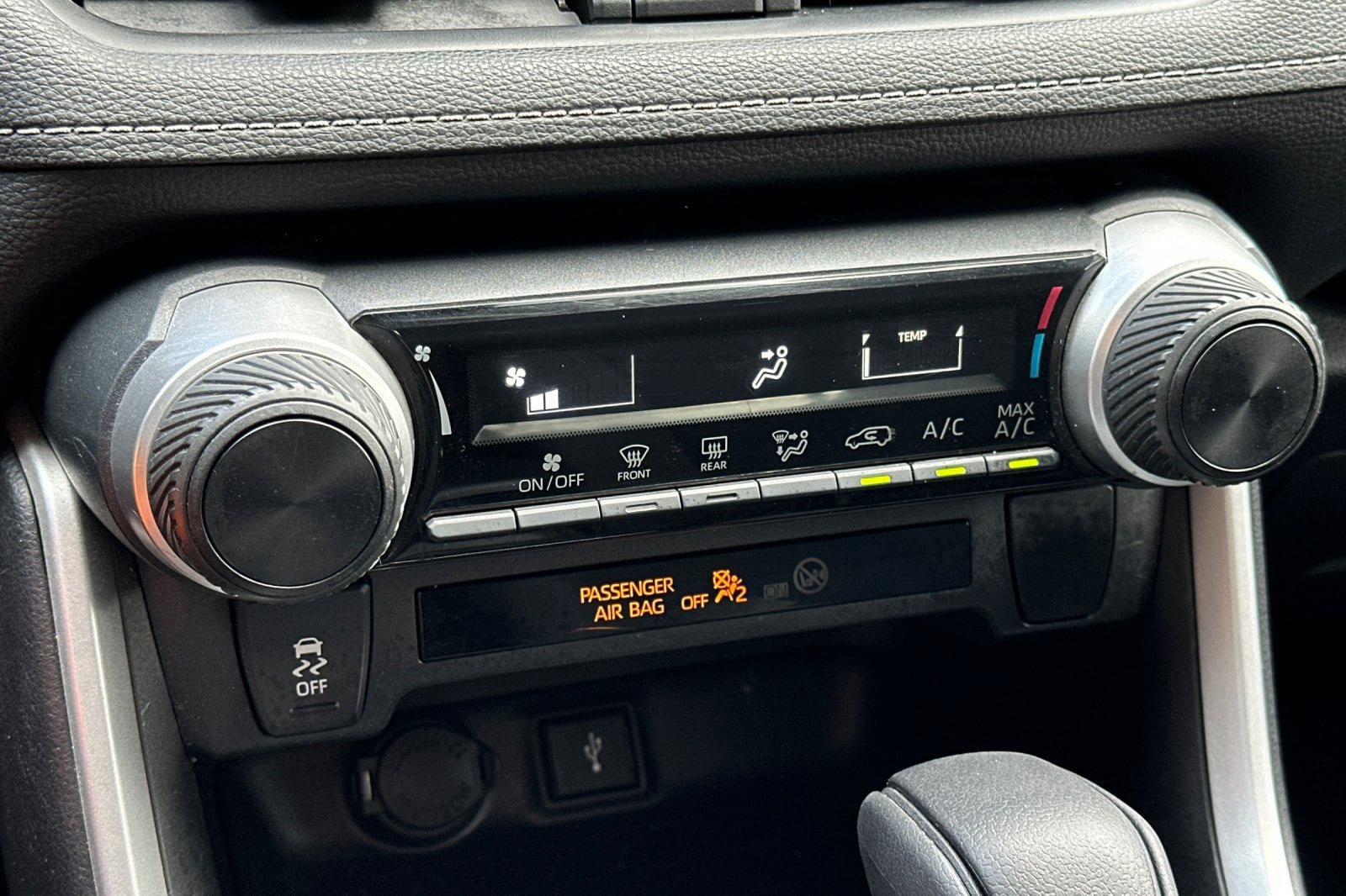 Certified 2020 Toyota RAV4 LE w/ All Weather Liner Package FWD image 20