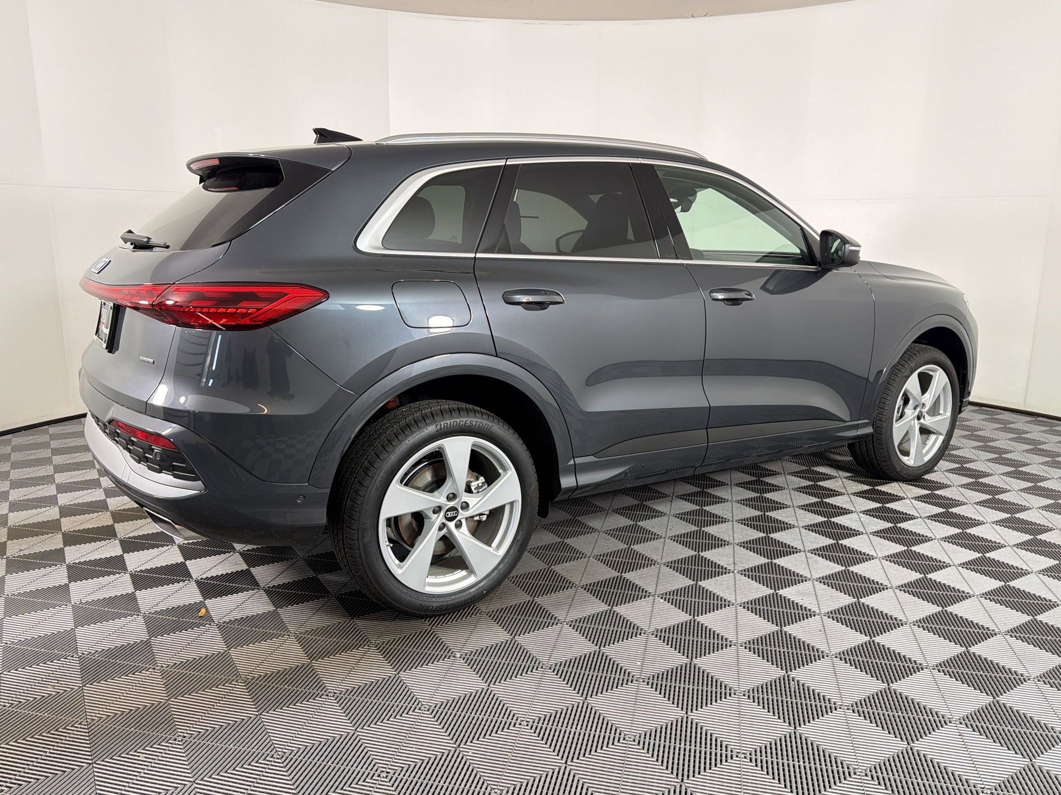 New 2025 Audi Q5 Premium Plus AWD/4WD image 8