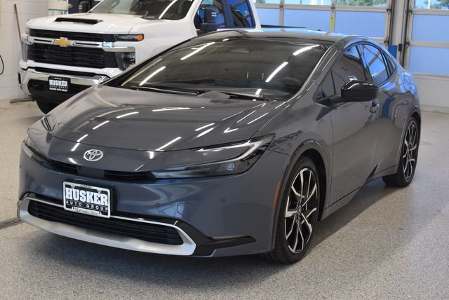Used 2024 Toyota Prius Prime Premium w/ Advanced Technology Package FWD image 9