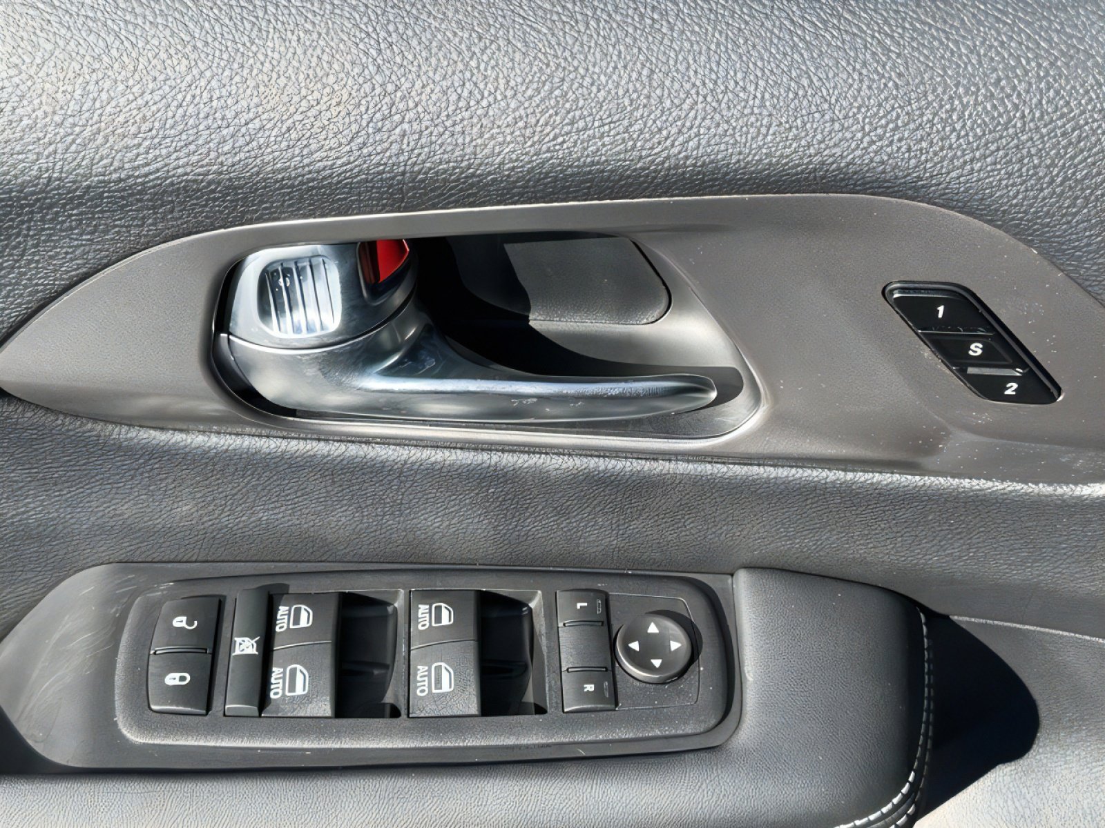 New 2026 Chrysler Pacifica Select image 25