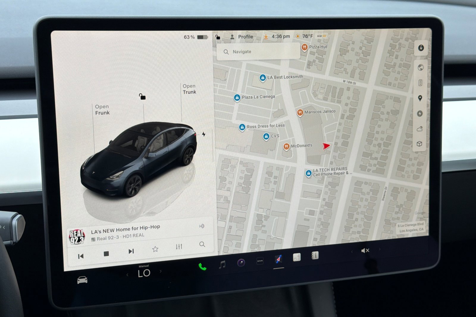 Used 2025 Tesla Model Y Long Range AWD/4WD image 18