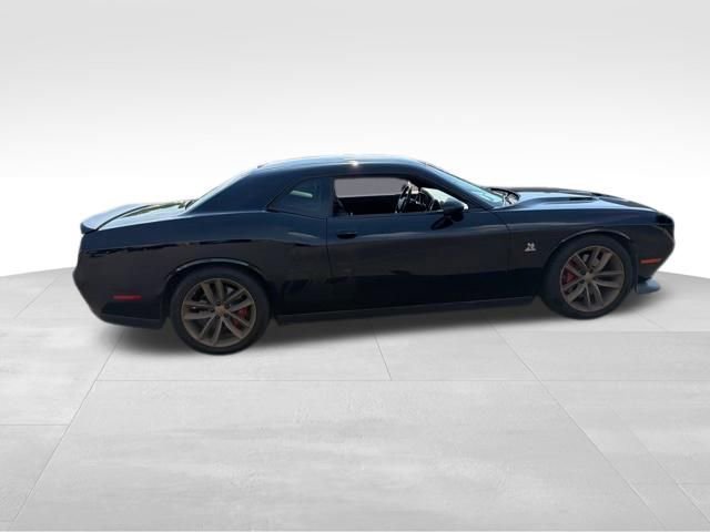 Used 2016 Dodge Challenger R/T Scat Pack w/ Leather Interior Group RWD image 8