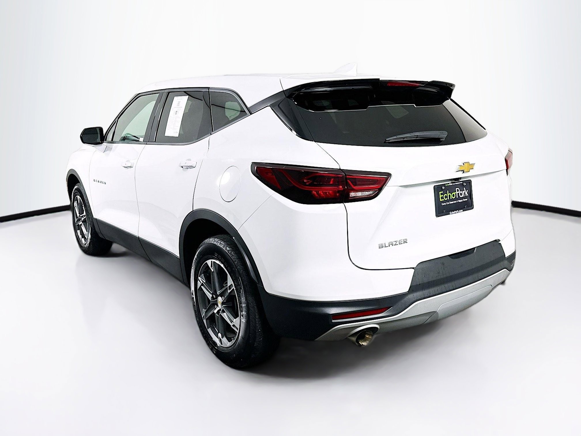 Used 2025 Chevrolet Blazer LT FWD image 5