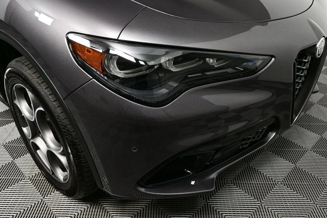 New 2025 Alfa Romeo Stelvio Sprint w/ Convenience Package image 36