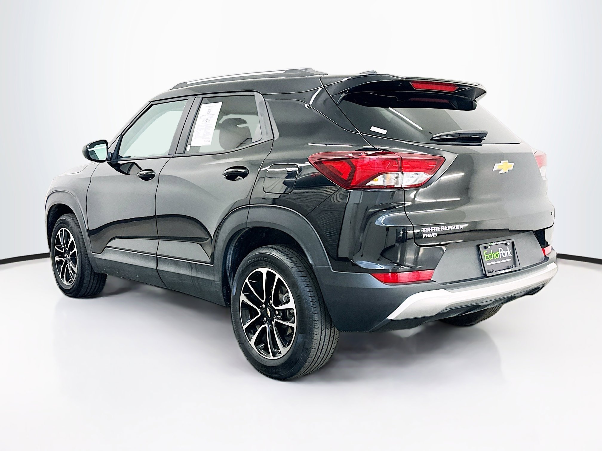 Used 2025 Chevrolet TrailBlazer LT image 5