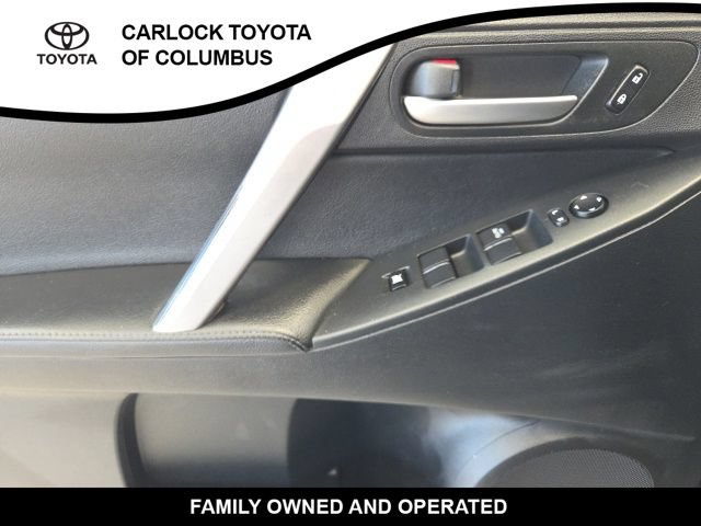 Used 2012 MAZDA MAZDA3 i Grand Touring w/ Tech Pkg FWD image 12
