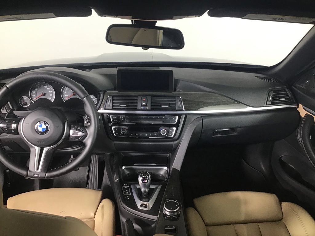 Used 2015 BMW M4 Convertible RWD image 25