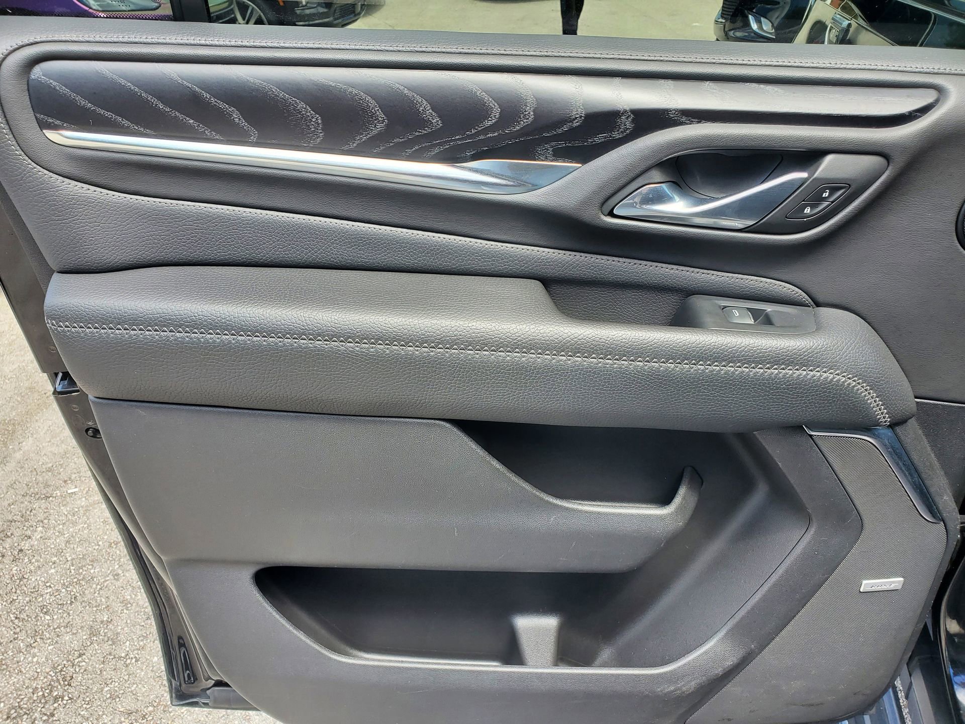 Used 2023 GMC Yukon XL Denali image 10