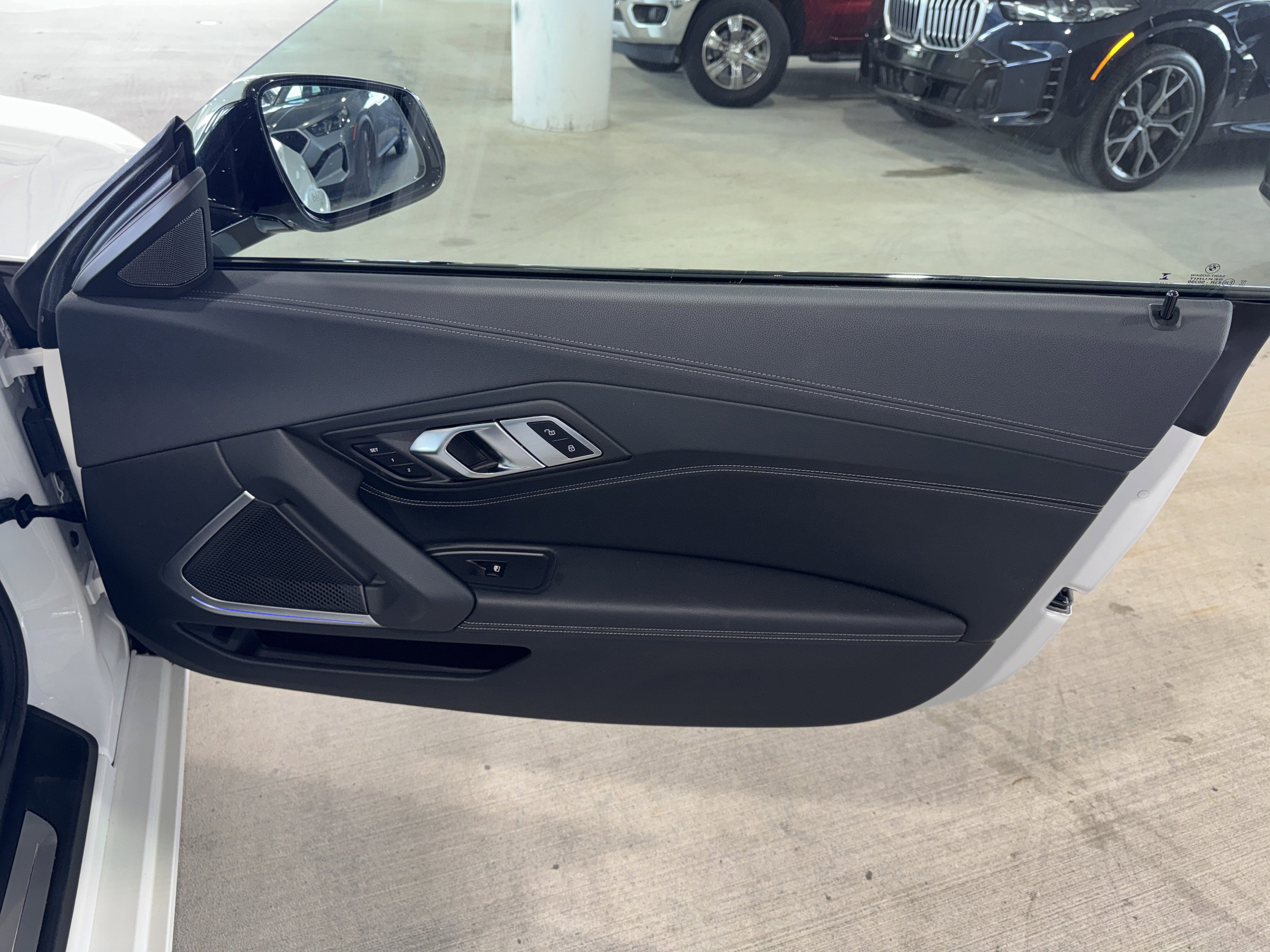 Used 2020 BMW Z4 sDrive30i w/ Premium Package image 9