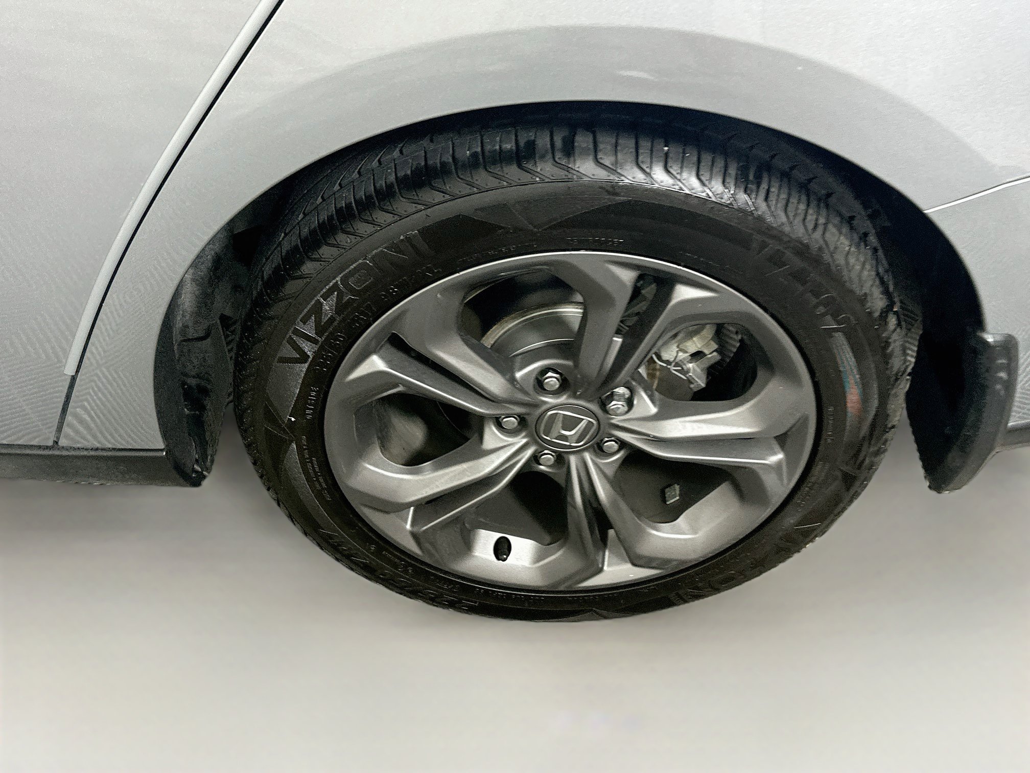 Used 2023 Honda Accord EX image 11