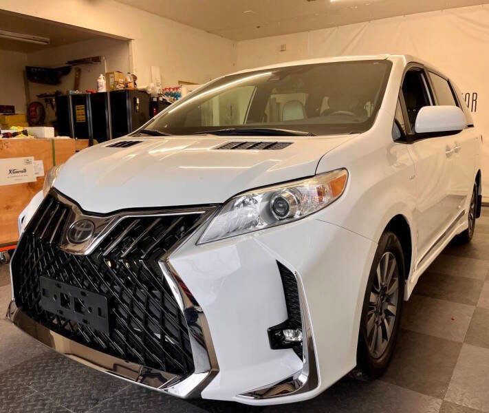 Used 2020 Toyota Sienna LE w/ LE Preferred Package AWD/4WD image 7