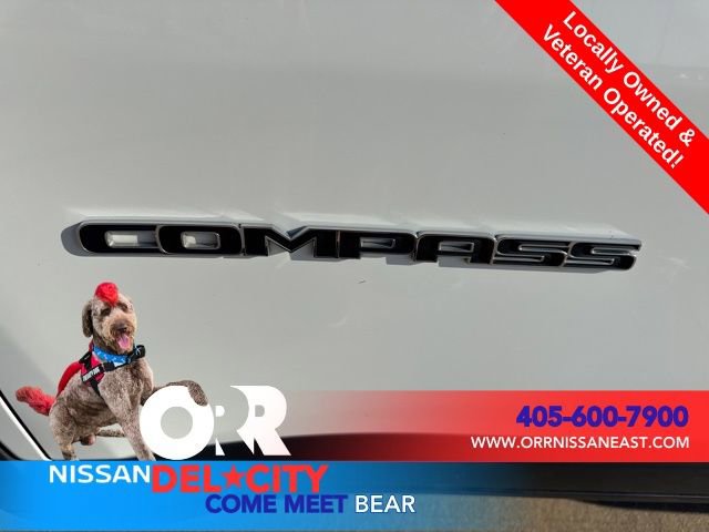 Used 2024 Jeep Compass Latitude image 10