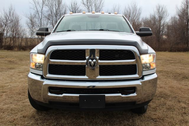 Used 2018 RAM 3500 Tradesman w/ Chrome Appearance Group AWD/4WD image 12