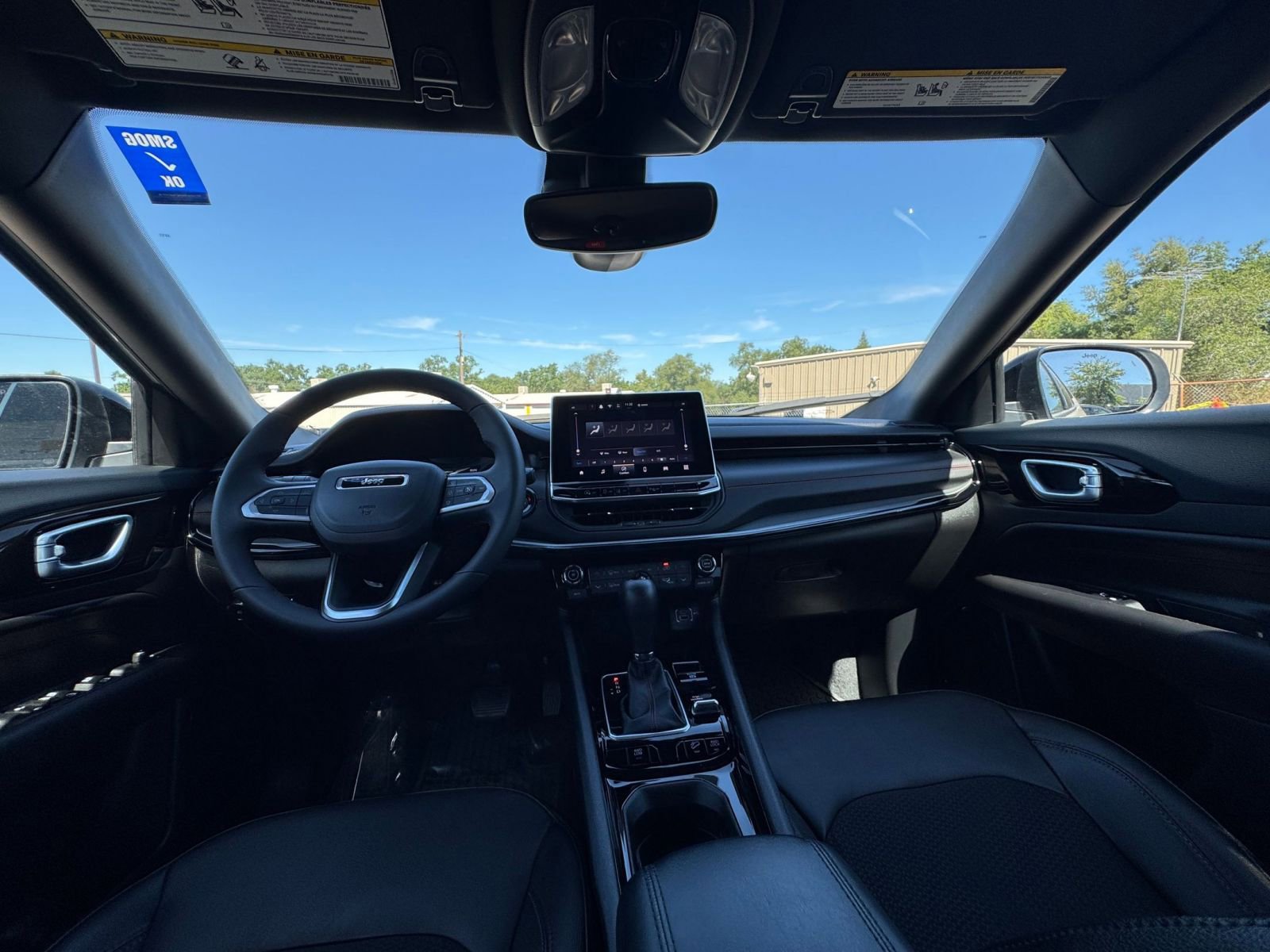 Used 2025 Jeep Compass Trailhawk image 32