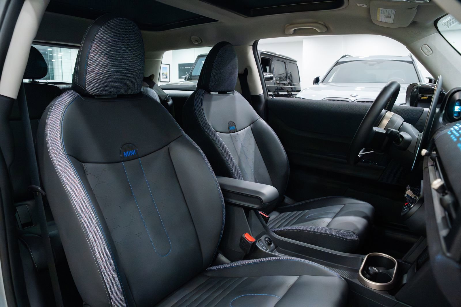 Used 2025 MINI Cooper S image 9