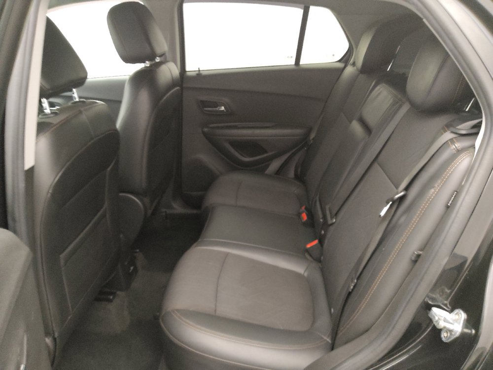 Used 2020 Chevrolet Trax LT w/ LT Convenience Package FWD image 18