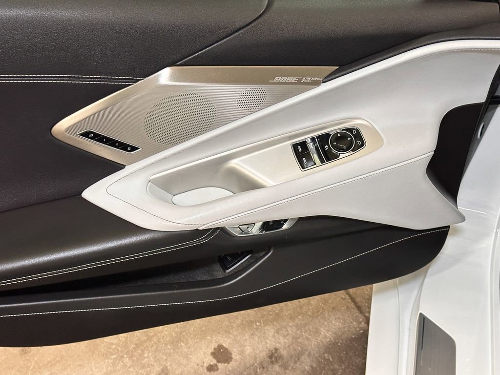 Used 2022 Chevrolet Corvette Stingray Preferred Cpe w/ Battery Protection Package RWD image 23