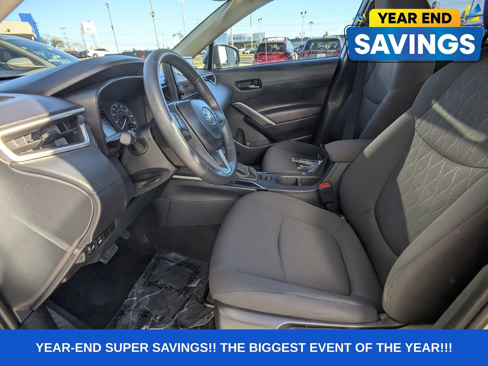 Used 2024 Toyota Corolla Cross LE image 10