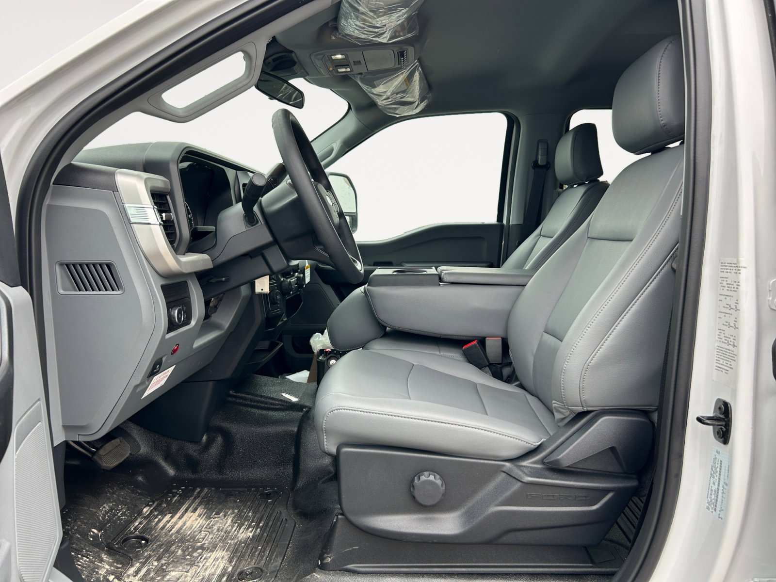 New 2026 Ford F550 4x4 Crew Cab image 18