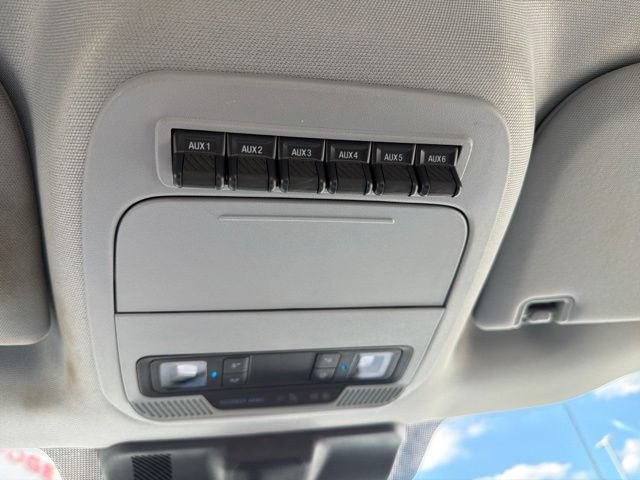 Used 2024 Ford F550 4x4 Regular Cab Super Duty image 25