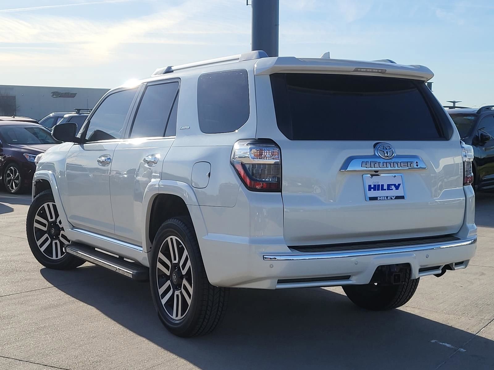 Used 2021 Toyota 4Runner Limited AWD/4WD image 3