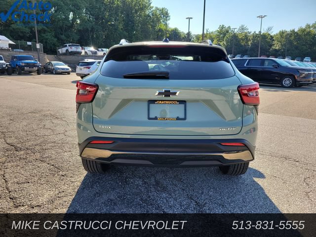 Used 2025 Chevrolet Trax ACTIV w/ Sunroof Package FWD image 4
