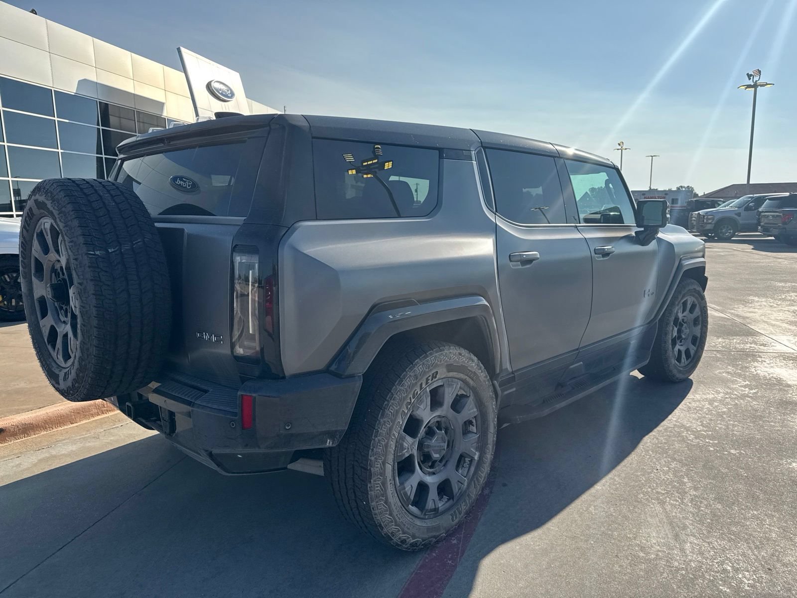 Used 2026 GMC Hummer EV 3X w/ Carbon Fiber Edition Package AWD/4WD image 3