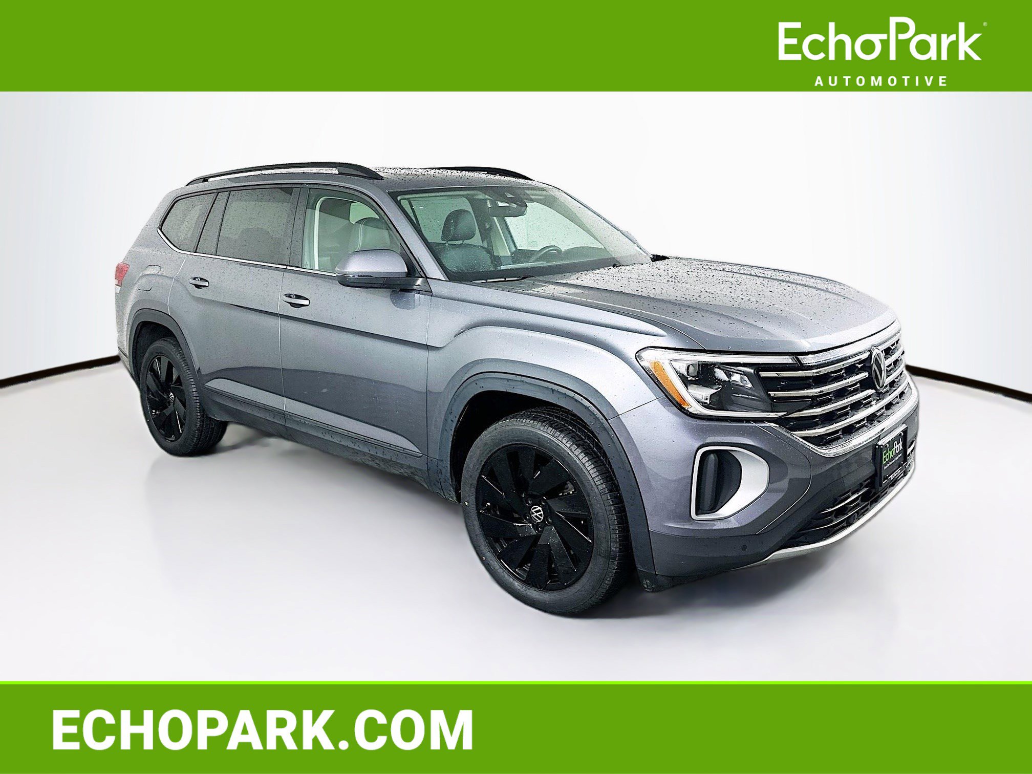 Used 2025 Volkswagen Atlas SE image 1