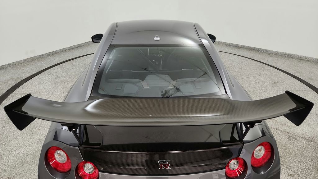 Used 2011 Nissan GT-R Premium AWD/4WD image 35