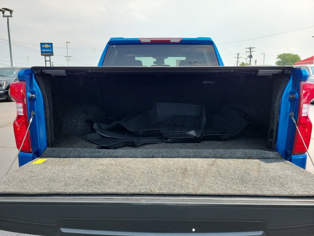 Used 2023 Chevrolet Silverado 1500 LT AWD/4WD image 10