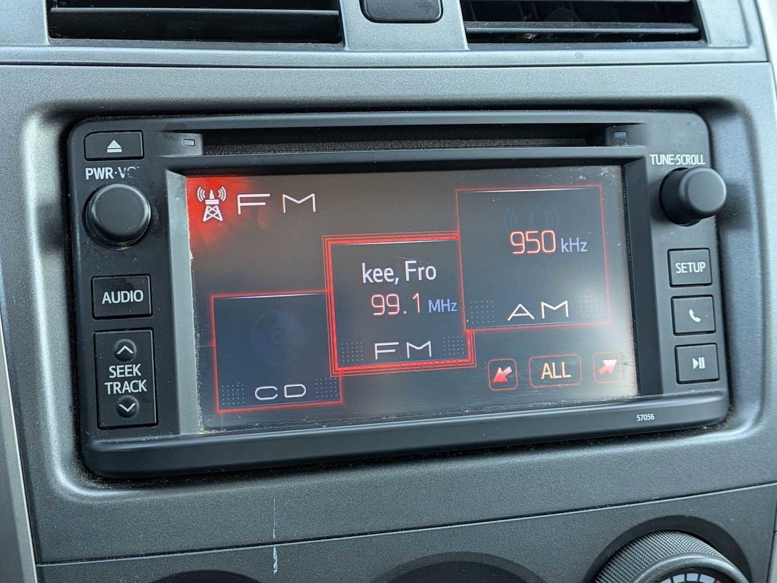 Used 2013 Toyota Corolla LE FWD image 23