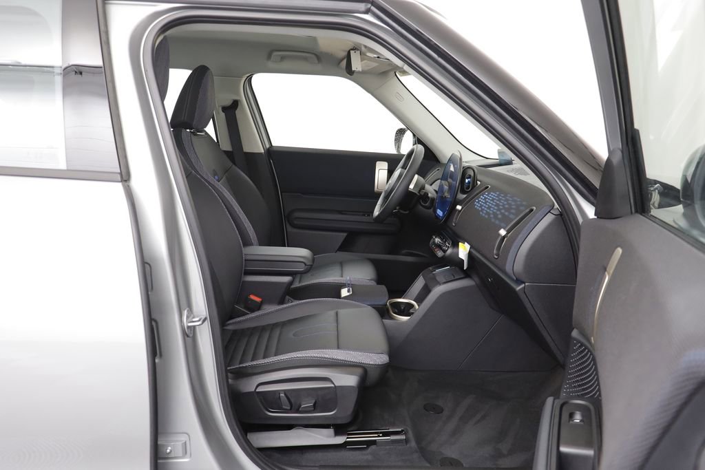 Certified 2025 MINI Cooper Countryman SE image 17
