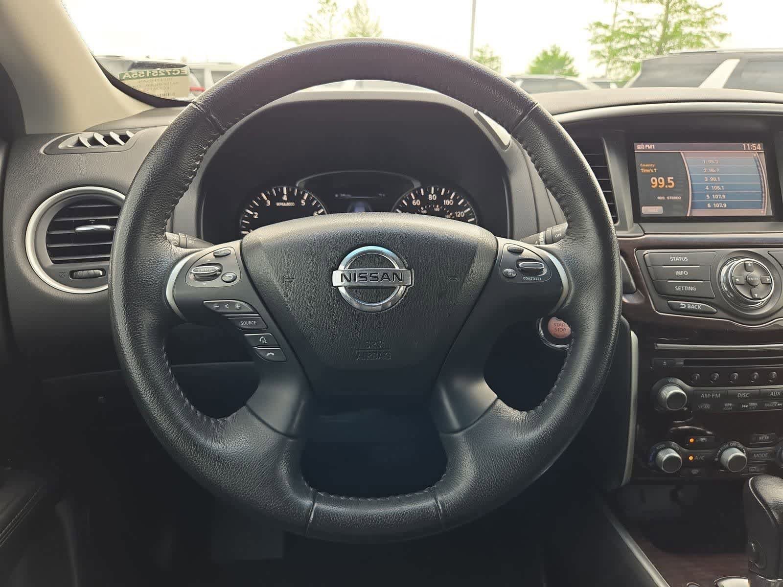 Used 2014 Nissan Pathfinder SL w/ Cargo Package FWD image 21