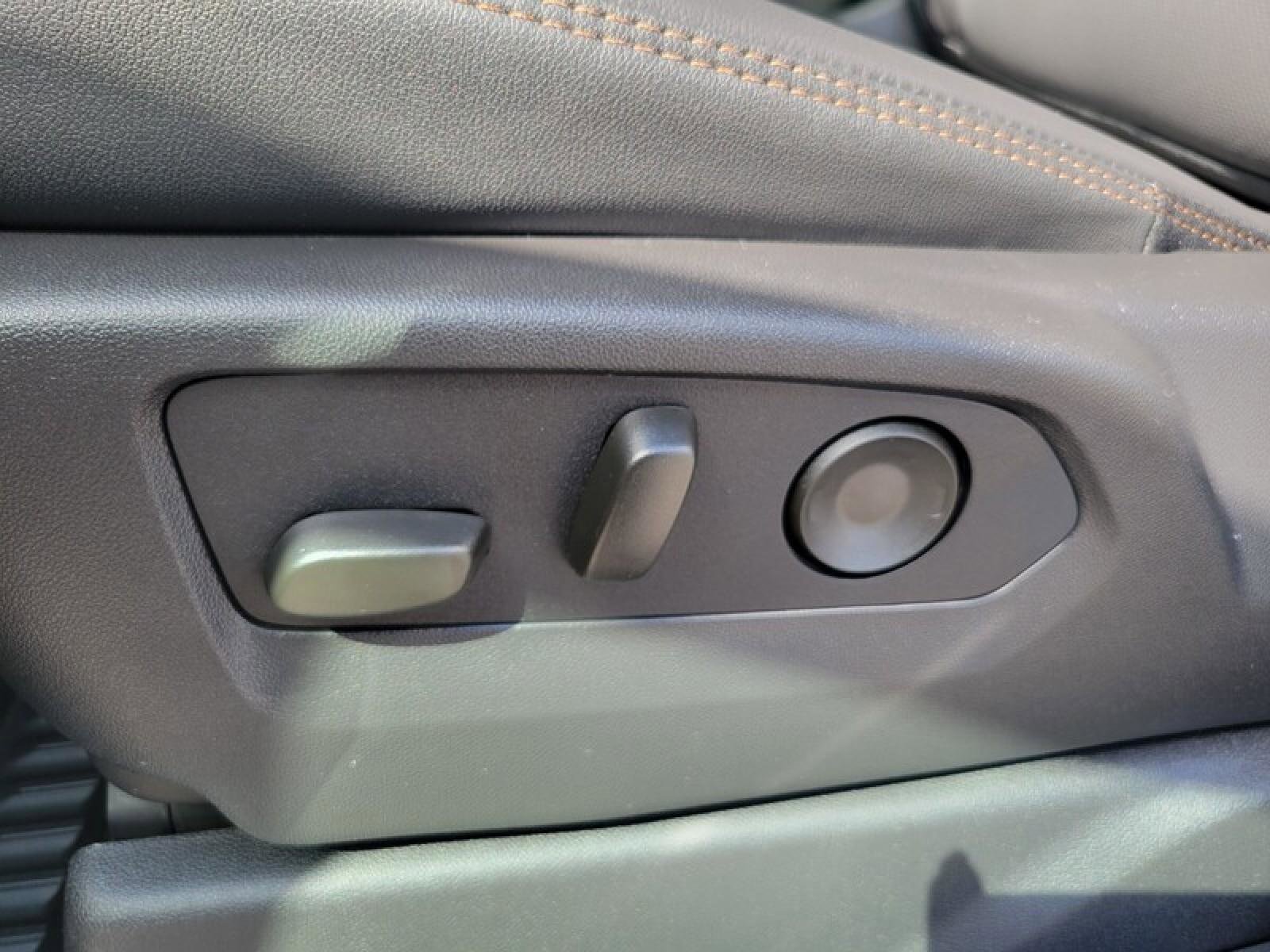 New 2026 GMC Sierra 1500 AT4 w/ AT4 Premium Package image 24