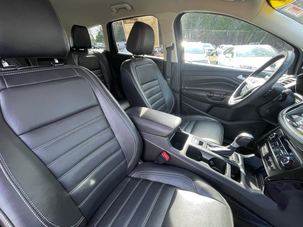 Used 2017 Ford Escape Titanium image 30