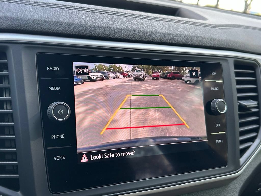 Certified 2021 Volkswagen Atlas Cross Sport SE AWD/4WD image 19