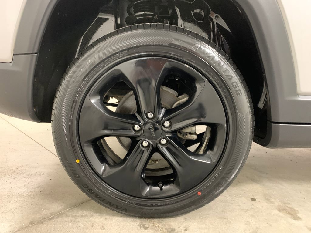 Used 2019 Jeep Compass Altitude image 27