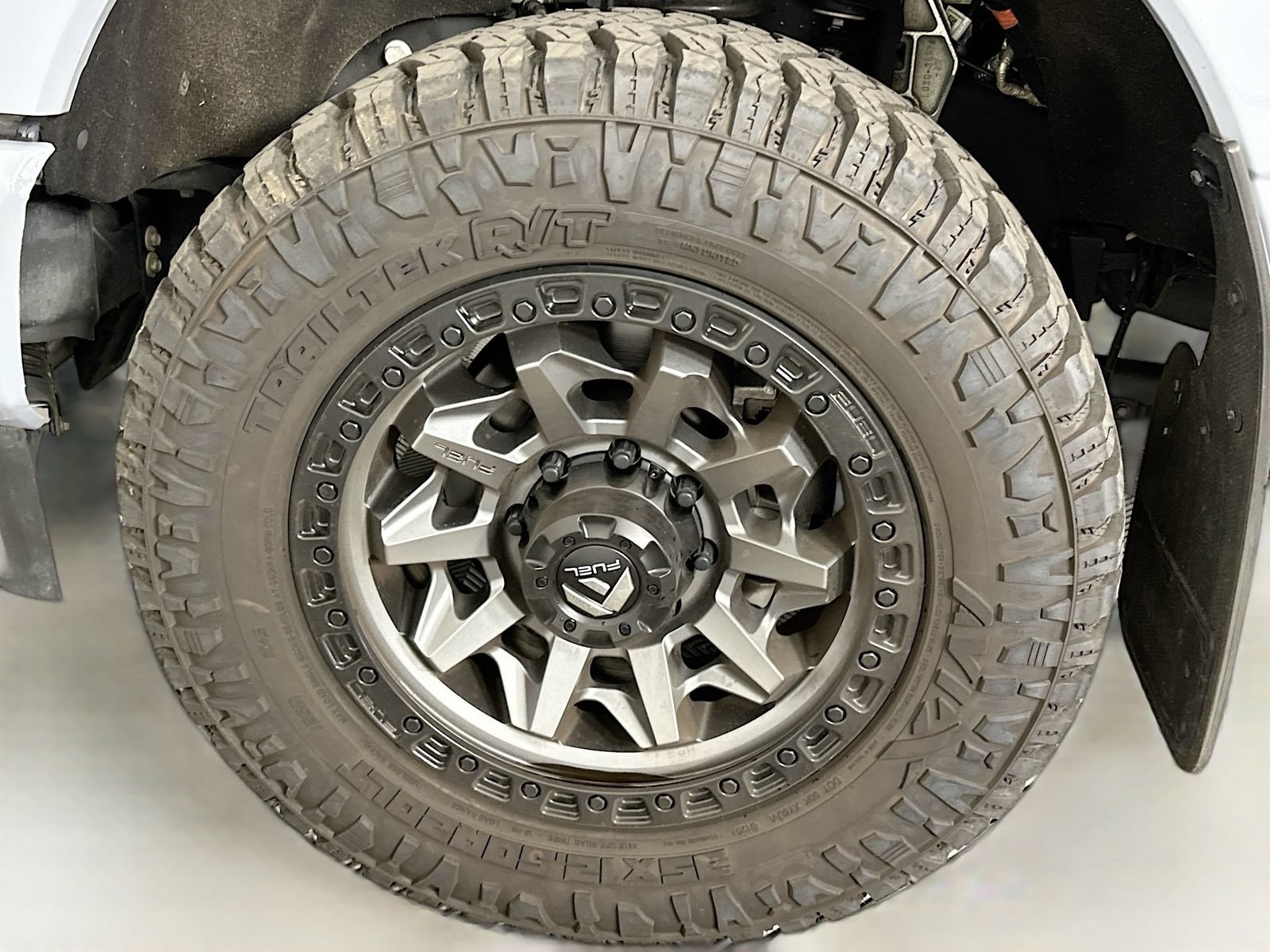 Used 2025 Ford F350 Platinum AWD/4WD image 34