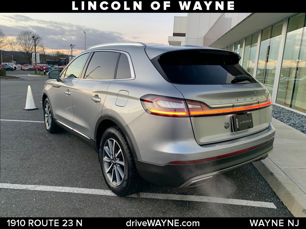 Certified 2022 Lincoln Nautilus AWD image 3