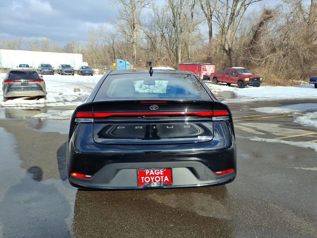 Used 2024 Toyota Prius LE image 6