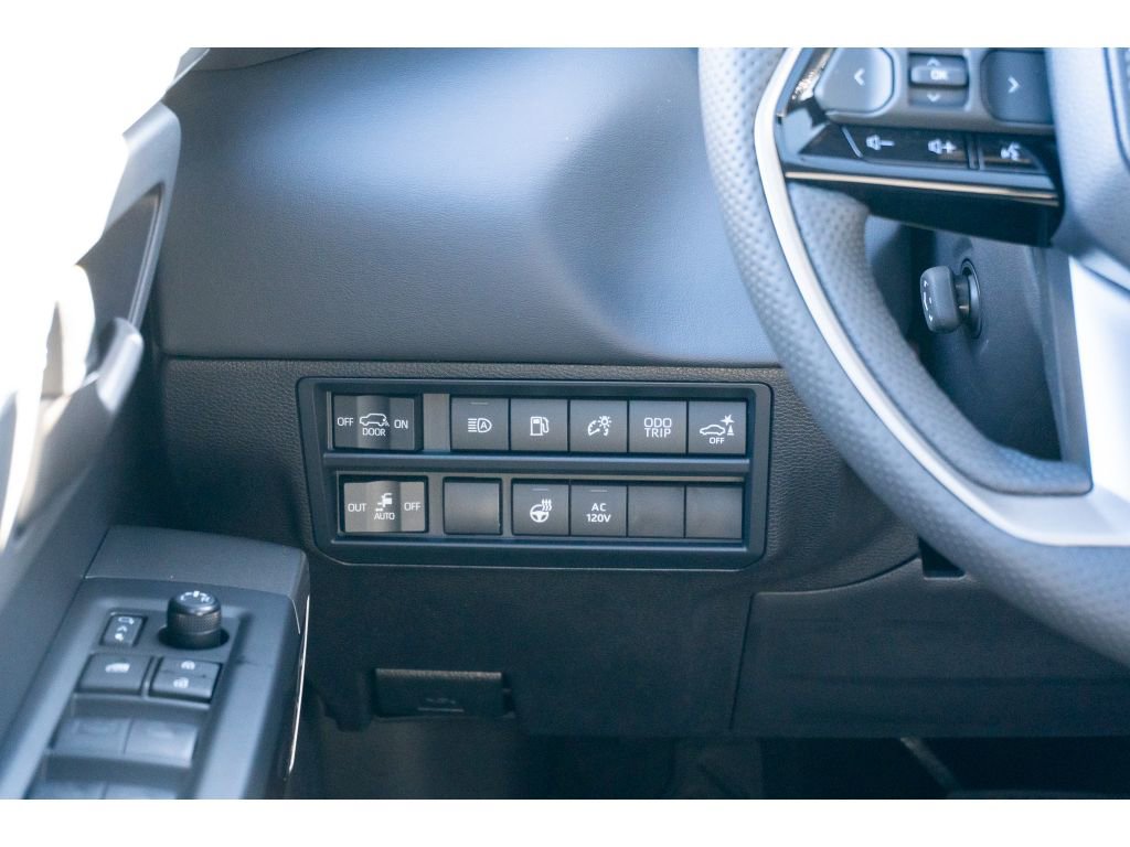 New 2026 Toyota Sequoia Platinum image 30