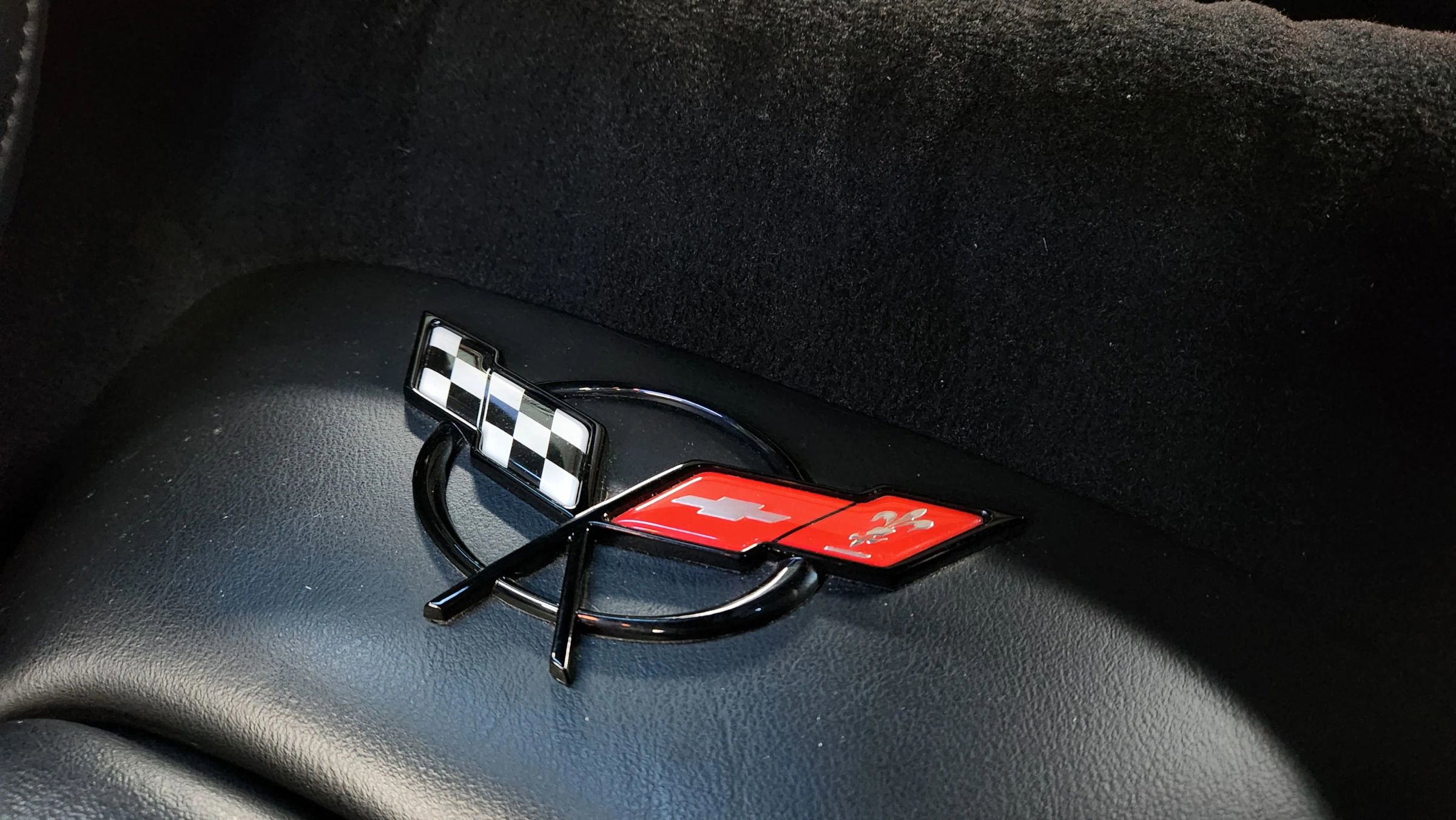 Used 2000 Chevrolet Corvette Coupe w/ Performance Handling Pkg image 12