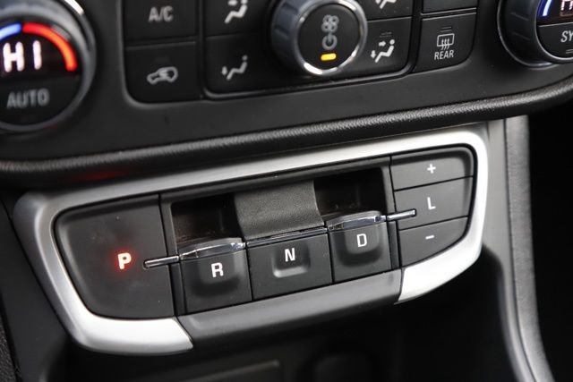 Used 2022 GMC Terrain SLE w/ Driver Convenience Package image 25