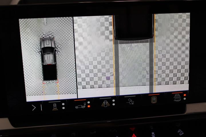 New 2025 GMC Sierra 2500 SLT w/ SLT Premium Package image 38