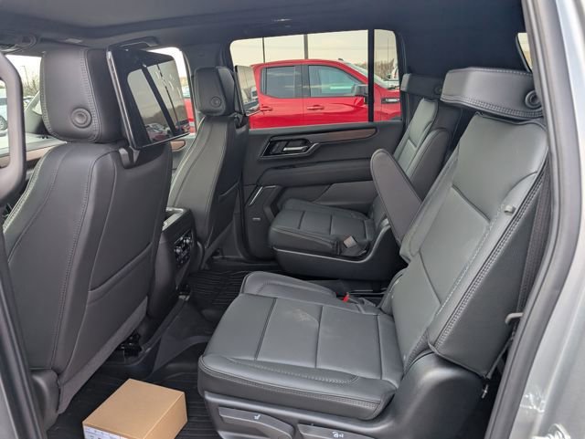 New 2026 GMC Yukon XL Denali w/ Denali Reserve Package image 10